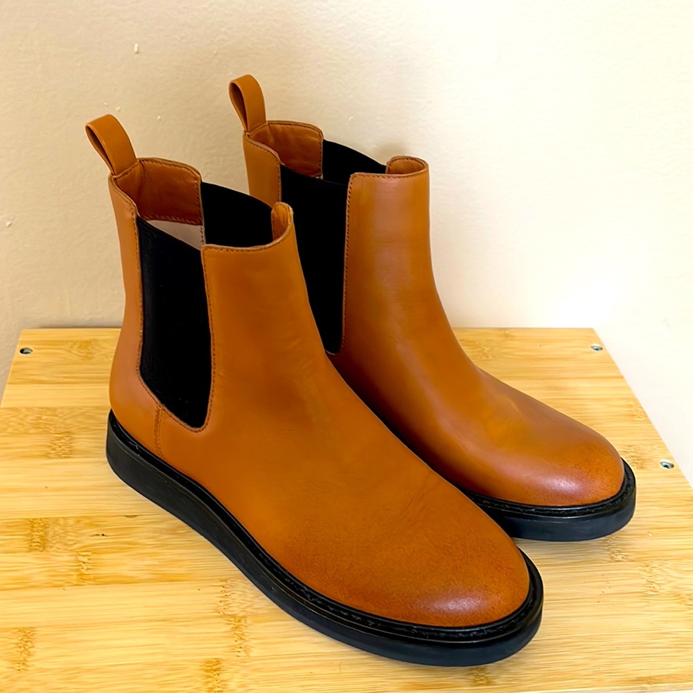 NWT Tan leather JCrew flat ankle boot, 6